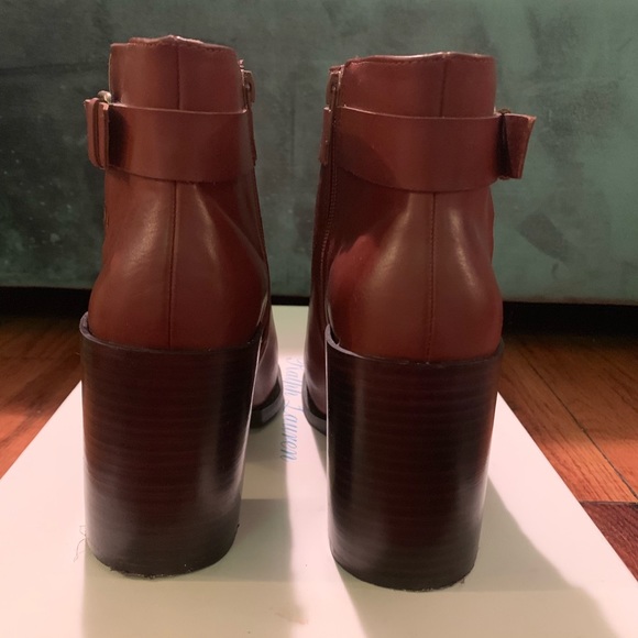 Block Heel Ankle Booties. - Picture 4 of 4